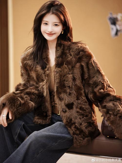 女明星穿水貂皮草影响形象吗？新潮流与伦理怎么选