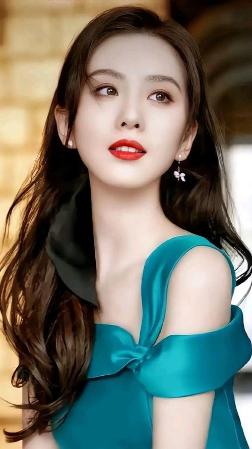 闪耀娱乐圈女性_女明星裸装_巅峰女星