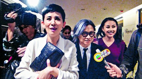 直击明星生日趴奢靡场面：大小S制服秀色诱老公