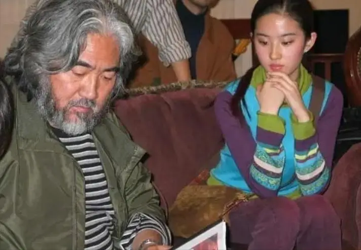 孙菲菲古装第一美女经历_2016古装女明星_孙菲菲退出娱乐圈原因