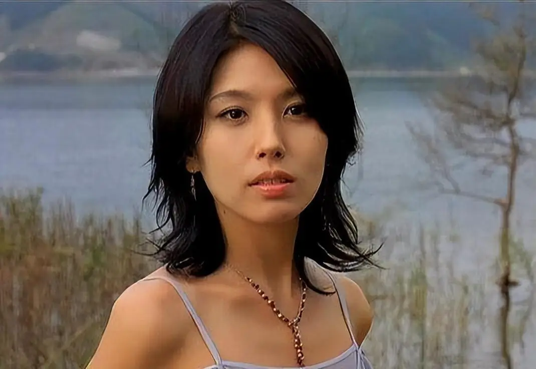 _韩国娱乐圈自杀率高的原因_韩国娱乐圈的潜规则