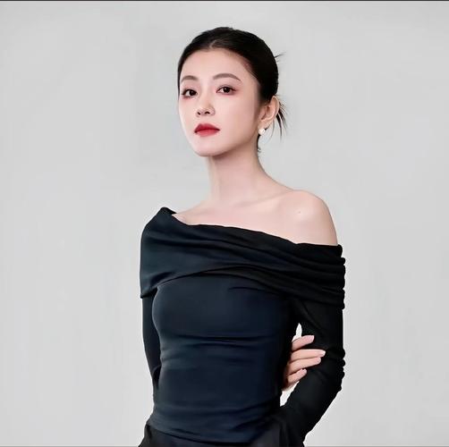 身边的女明星：新能源销售琳、学编程琳姐和用AI教学的琳老师