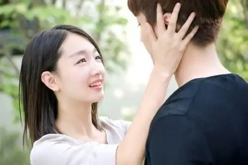 高圆圆迷人微笑_拥有迷人微笑的女星_女明星的笑容