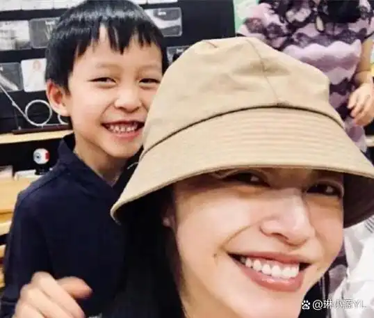 又一对明星离婚互爆黑料,_姚晨曹郁离婚细节_姚晨侯雯元绯闻辟谣